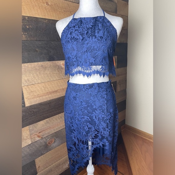 For Love and Lemons Maui Waui Navy Lace 2 piece Set, Size Large New! - Picture 2 of 10